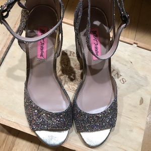 Betsy Johnson D-Orsay open toe sandals, size 8.5